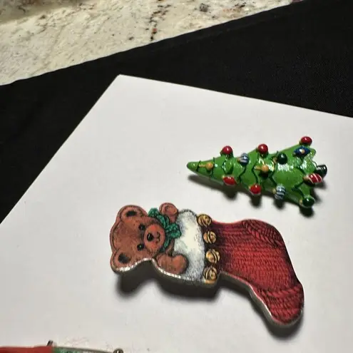 Lot Of 4 Holiday Brooch Pins Bear, Santa Claus, Christmas Tree & Snowman