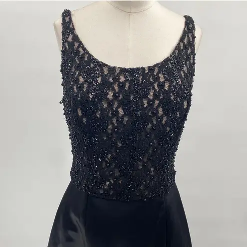 Vintage 90s Ball Gown Beaded Lace Bodice Satin A Line Fit & Flare Black Womens 4