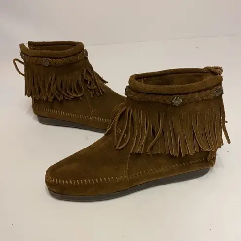 Minnetonka  Hi-Top Zip Boot Dark Brown Suede Size 6 A2