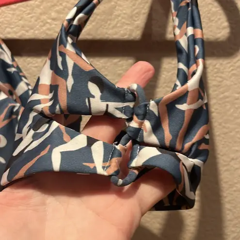 Stone Fox Swim Women’s Bikini Top Swimmer Diving design Size XS