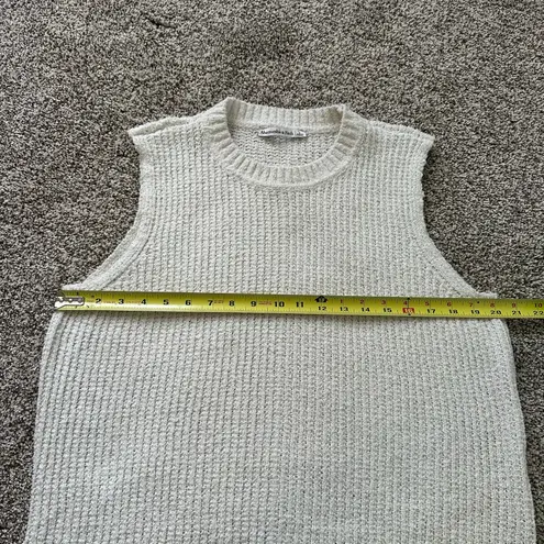 Abercrombie & Fitch  white knit sleeveless sweater vest size L - Image 10