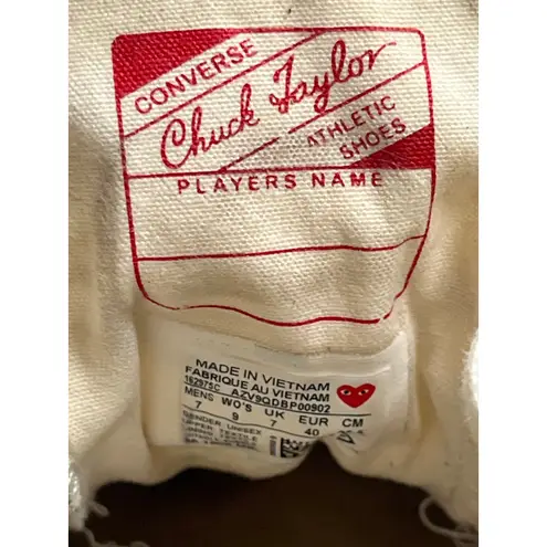 Comme Des Garçons PLAY x Converse Chuck Taylor Red Heart Low Top Sneakers 7M/ 9W White Size 9