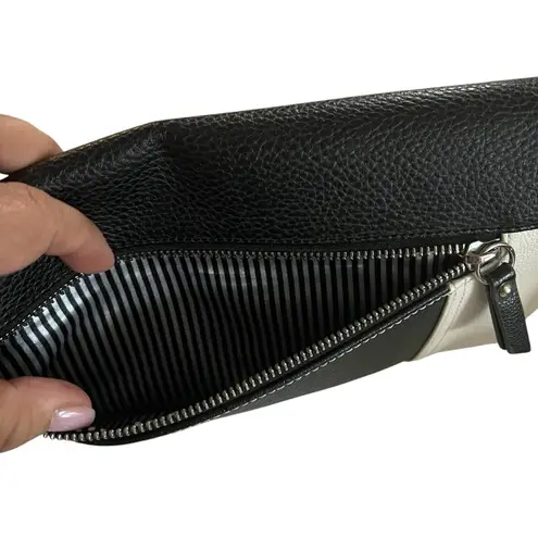 Clarks’s Leather Black and White Clutch Bag NWOT