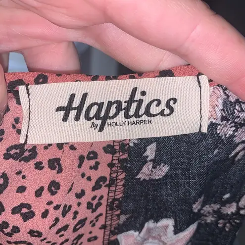 Haptics by Holly Harper Mauve Leopard and Floral Color Block Key Hole Top Black Size M