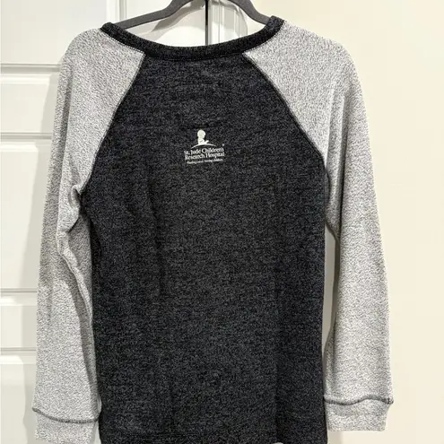 Camp David St. Jude Gray Two-Tone Women's V-Neck Jersey Small