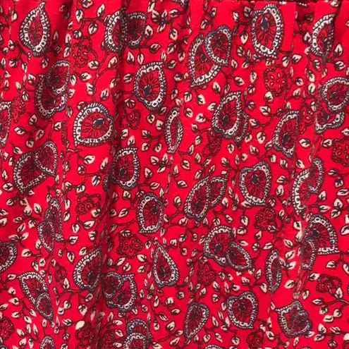 Moda ⭐️⭐️⭐️BOGOHO 🌟🌟🌟. Asymmetrical Skirt w/ Ruffle Hem