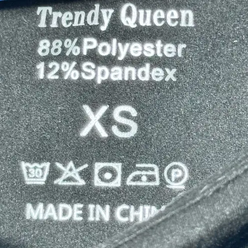 NWOT Trendy Queen Black Off