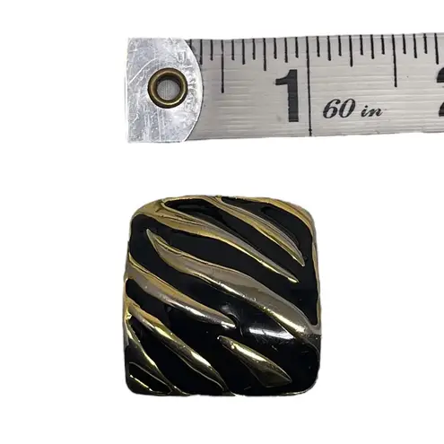 Vintage Unsigned Gold Tone & Black Clip On Earrings Statement Zebra Animal Print