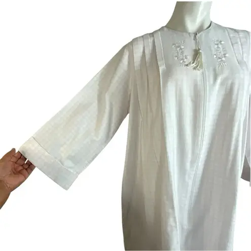 Miss Elaine Vintage Pink and White Cotton Zip Front Embroidered Kaftan Size M