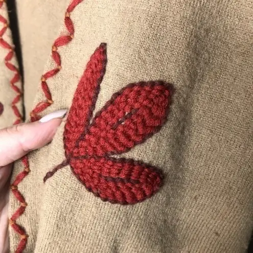 Kay Unger Vintage tan 100% wool embroidered cardigan sweater waist tie leaves - Image 2