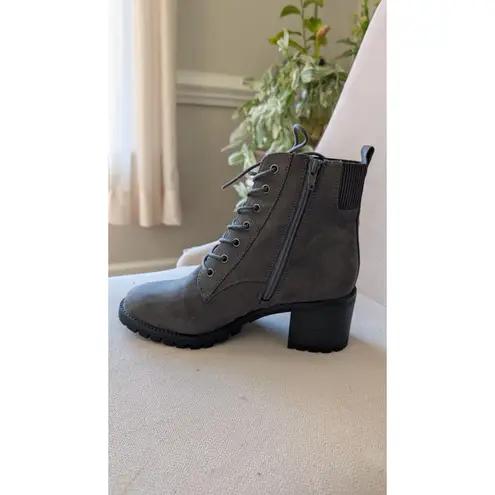 Market & Spruce Women's Gray Lace Up Boots Size 6.5
