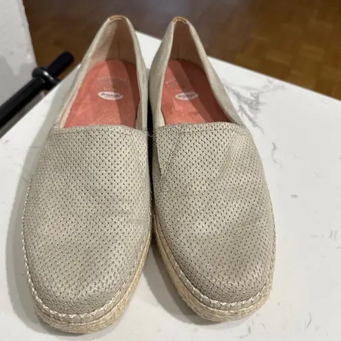 Dr. Scholl's Shoes Women's Sunray Pointed Toe Flat, Gray Microfiber, Size 7, EUC