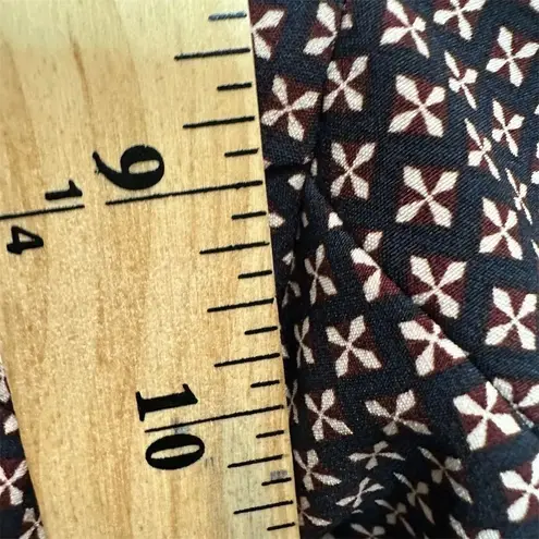 Carolina belle NWT Women's Geometric Dress Pants Dark Blue Size 6 Officewear