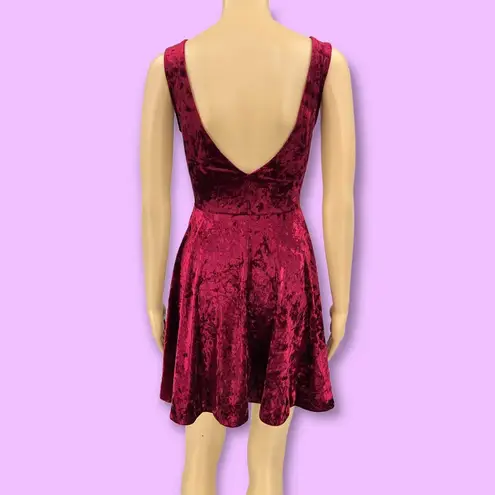 Lulus MEDIUM Red This Night Crushed Velvet Plunge Backless Fit Flare Mini Dress