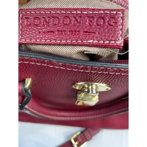 London Fog Women's Red Crossbody / Handle bag SKU 4282