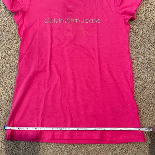 Calvin Klein Jeans Women's CALVIN KLEIN pink Tshirt