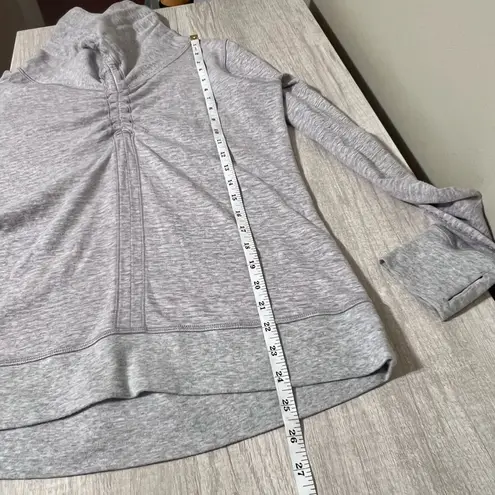 Lululemon  In A Cinch Long Sleeve Tee Size 4