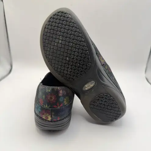 Spring Step Professional Nurse Shoes Black Clogs Flowers Sz 6M Manila Flpwer