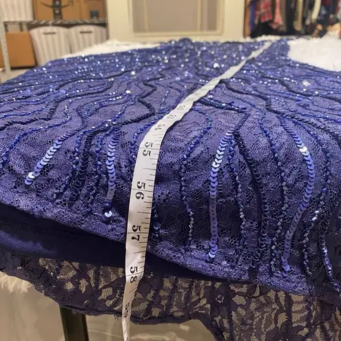 Mac Duggal Sequin Beaded Long Sleeve Gown in Midnight Navy Blue Size 6 93574