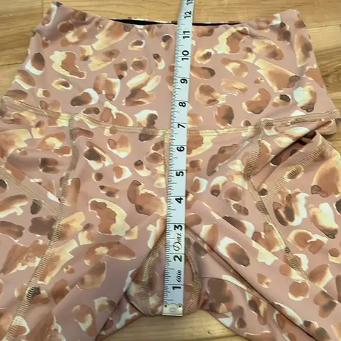 Strut this Camo Workout Leggings - Medium