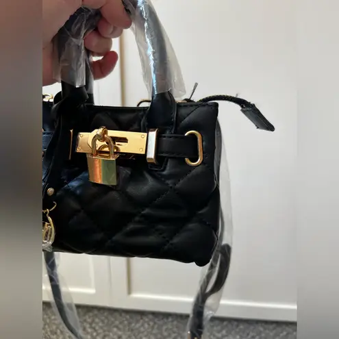 Badgley Mischka Studio NWT Mini Diamond Quilted Tote With Front Lock Purse Bag