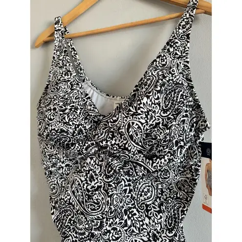 NWT Lands End Black White Paisley Print One Piece Swimsuit Women’s Size 2XL