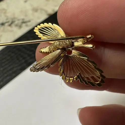 Monet Signed  Gold Tone Wire Butterfly Insect Lapel Stick Pin