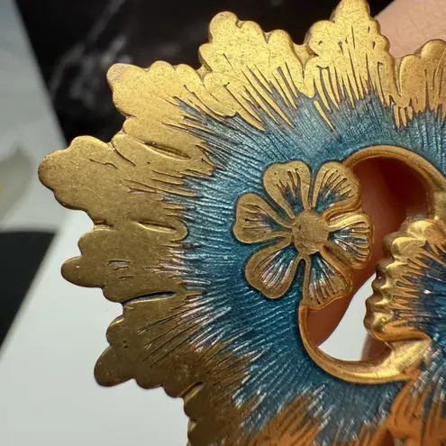 MMA 1985 Metropolitan Museum OfArt Blue Enamel Gold Tone Flower Brooch Pendant