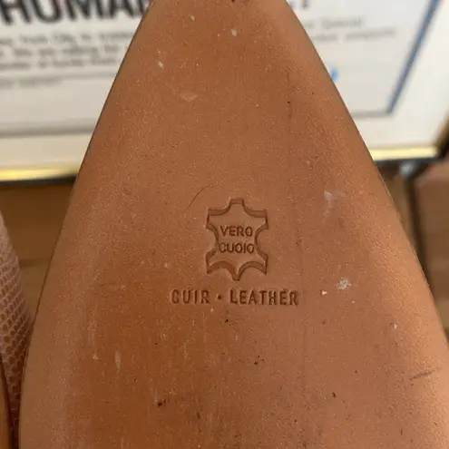 VINTAGE 80s 90s Bruno Magli Peach Pink Embossed Leather Pump Sz 10 Made in Italy