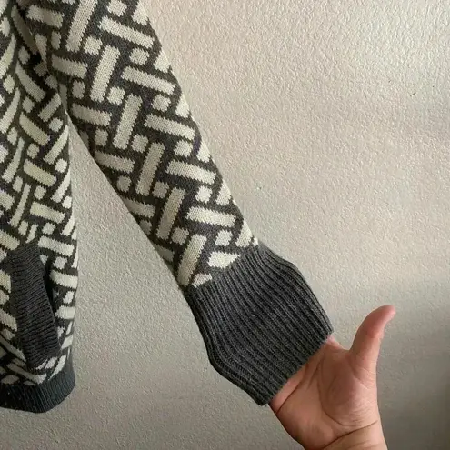 Love by Design Grey & Ivory Long Sleeve Cardigan L