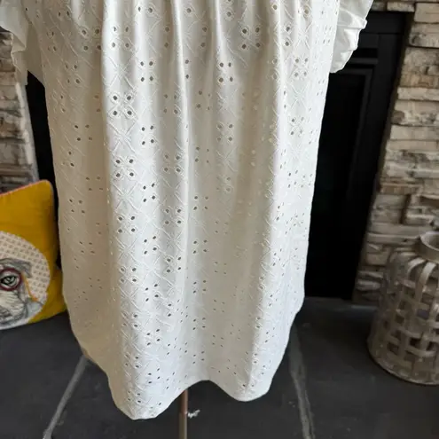 Bobeau White Ruffled Pleated Blouse