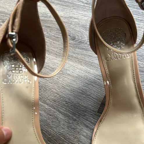 Vince Camuto  Neutral Patent Leather Sandal Heels Classy Size 9.5 thumbnail 4