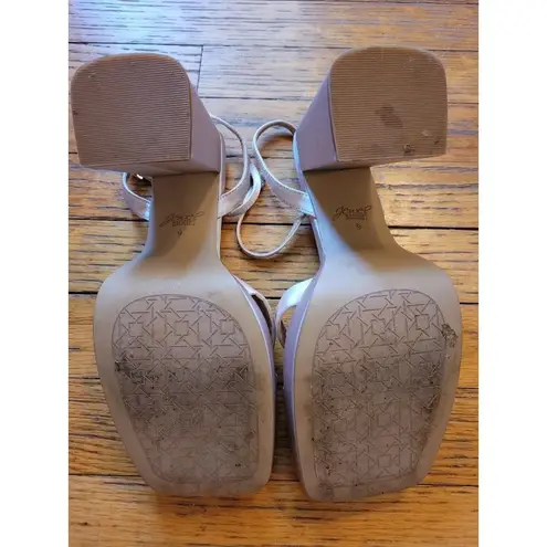 Badgley Mischka Womens Satin Platform Block Heel Sandals Light Pink Size 9