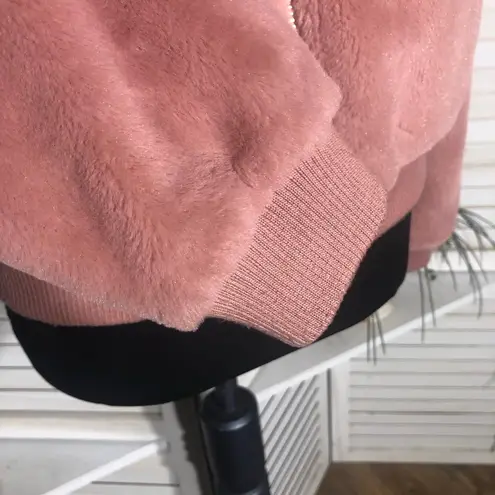 Forever 21  Bomber Jacket Faux Fur Zip Front Ribbed Side Pockets Pink sz L