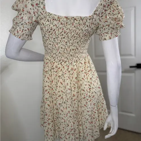 Mine Floral Square Neck Mini Dress Size Medium. #96