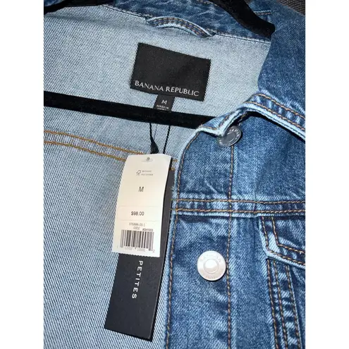 Banana Republic  Jean Jacket Size Medium NWT