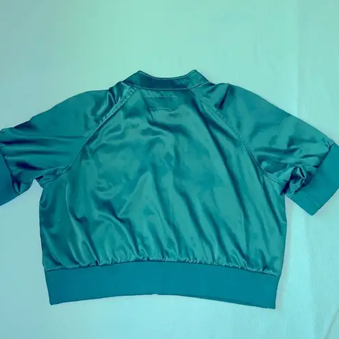 Miss Lili cropped silky full zip short sleeve jacket 2 front pockets size 3X NEW