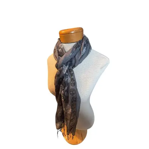 Lightweight Gray Scarf With Skull & Paisley Design Edgy Fashion Accessory Unisex Gray - Image 5