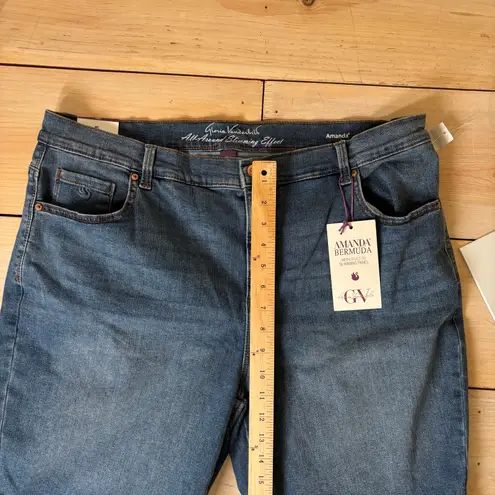 Gloria Vanderbilt  NWT Women's Amanda Blue Denim Midi Bermuda Shorts Plus 16W