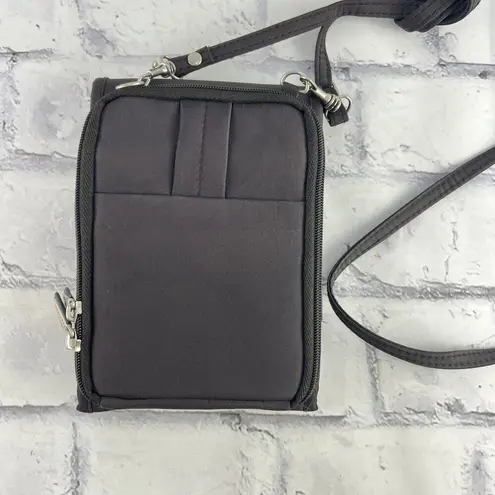 Travelon Passport Wallet Travel Bag Crossbody Brown RFID Anti Theft Organizer