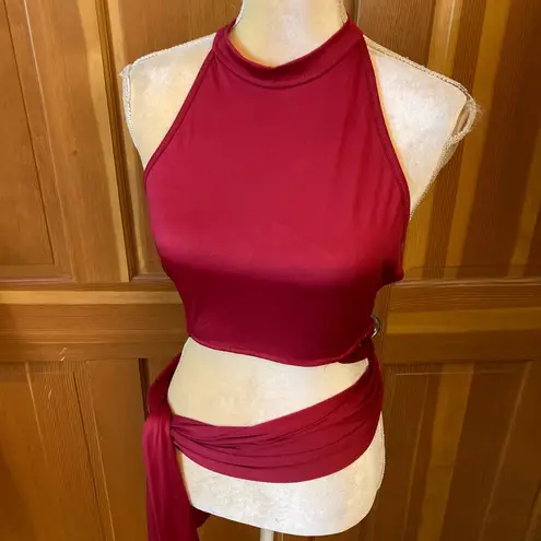 Nwt, Lavishly Paris Women’s Ruby Red Cape Style Halter Crop Top Size M