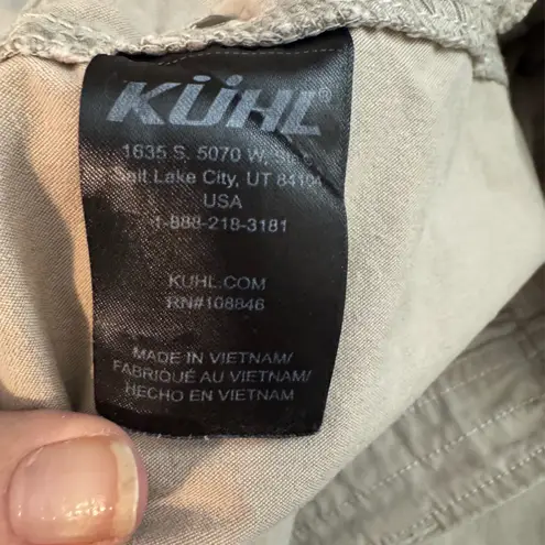Kuhl Womens 7 inch khaki tan Chino hiking shorts size 14