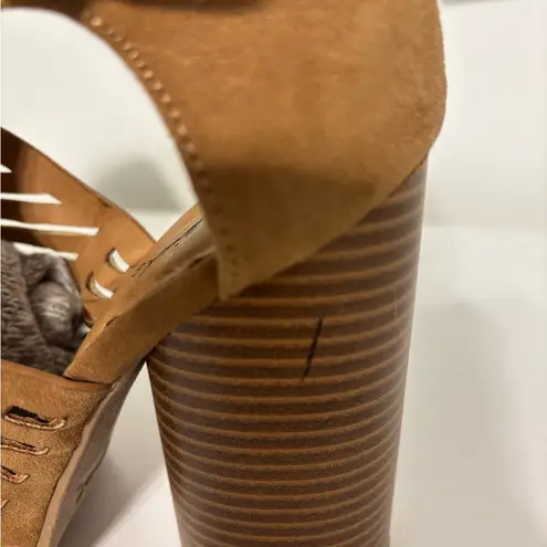 Qupid  Tan Strappy Block 4” Heel sandals Size 7