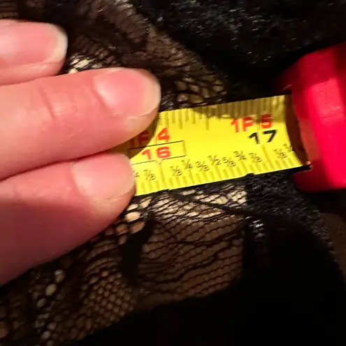 Tadashi Shoji Mermaid Delicate All Lace Gown SZ 4 Black Lace Beige Line …