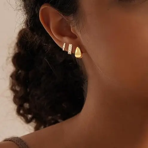 VIROMY 14K Gold Plated Lightweight Hoop Earrings Set for Women Trendy