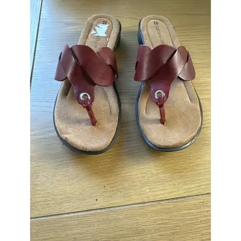 Naturalizer Size 6.5 Leather Thong Sandals Woven Strap Design Cushioned Soles