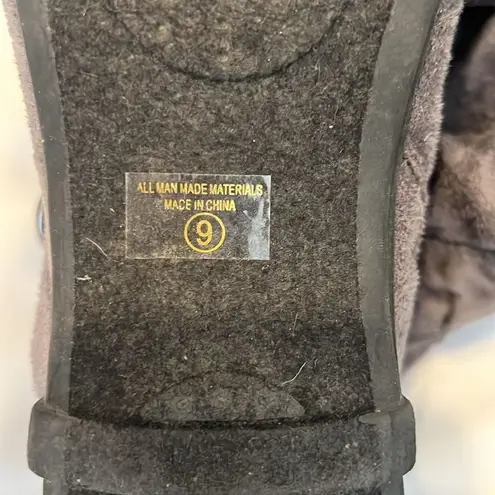 Shiekh sz9 grey comfy faux suede “Savannah” side zip strappy boots EUC No box