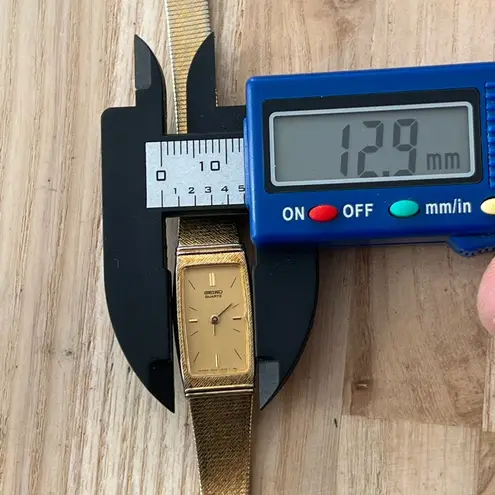 Seiko Ladies Watch Gold Plated Rectangular Dial Gold Tone Dial Hands Bracelet