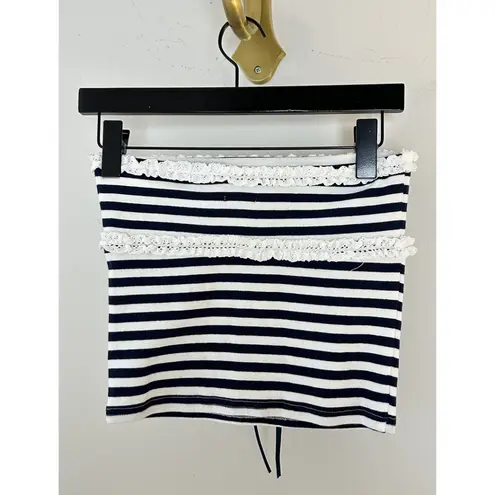 Edikted Stripe Lace Trim Tube Top in Navy-and-white Size Small