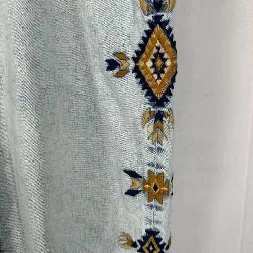 Driftwood Jeans Women’s Gizelle Geometric Embroidered Light Wash Ripped Ankle 29